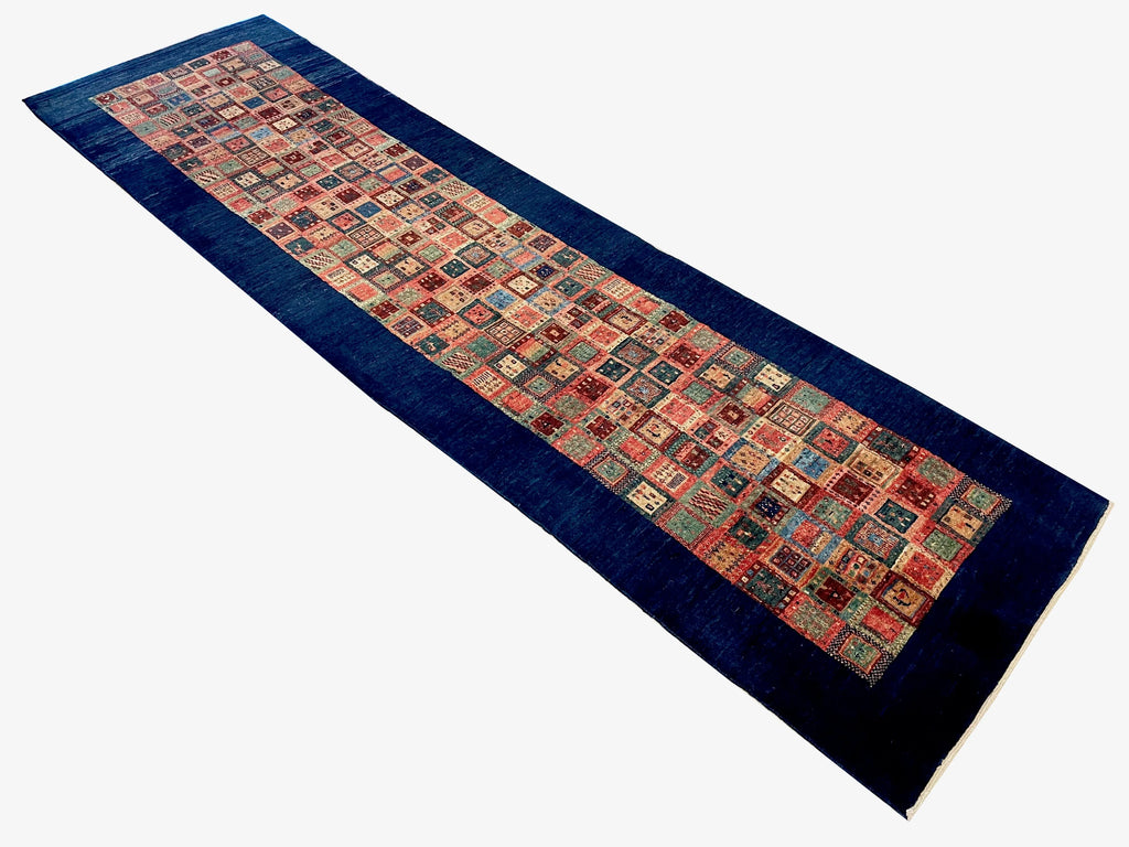 2'8"x9'9" Kashkuli Gabbeh Hand Knotted