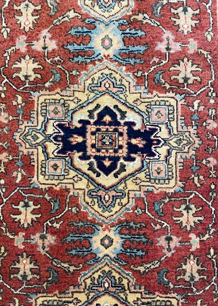 2'9"x10' Heriz Hand Knotted