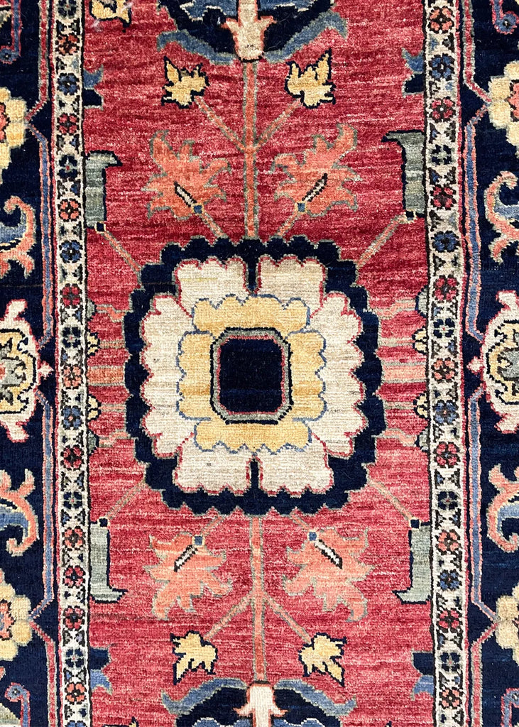2'9"x12' Heriz Hand Knotted