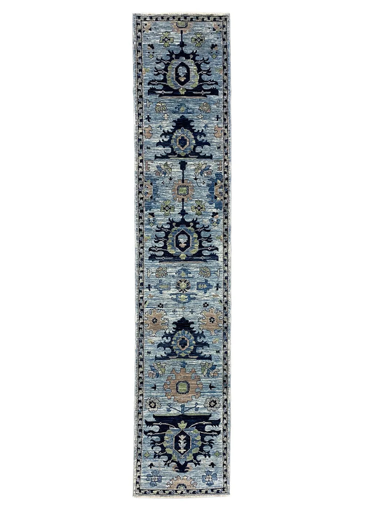 2'9"x13'9" Mahal Hand Knotted