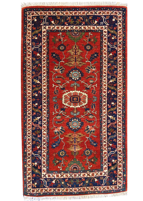 2'9"x4'10" Heriz Hand Knotted