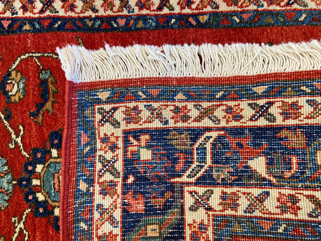 2'9"x4'10" Heriz Hand Knotted