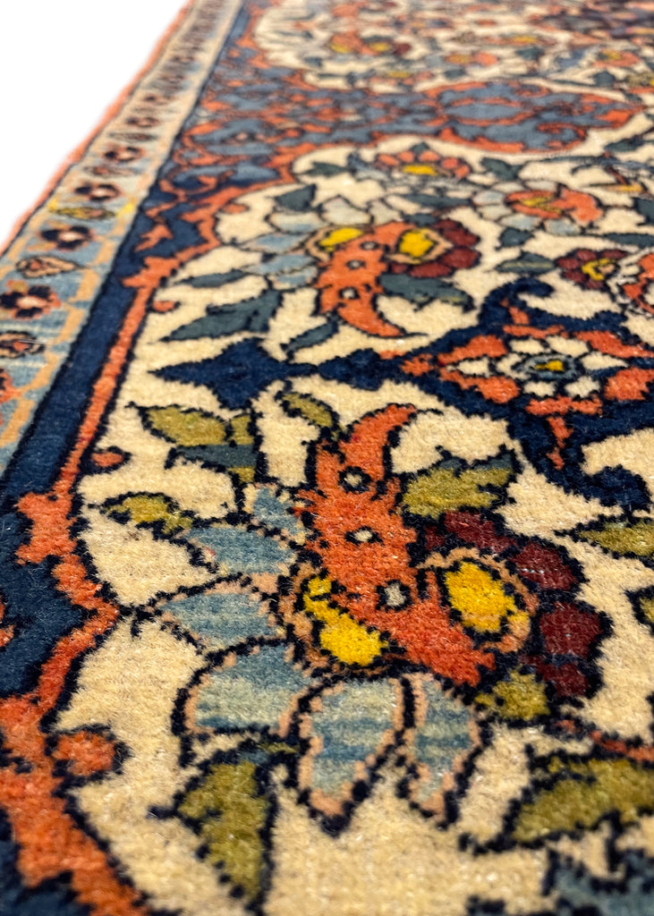 2'9"x4'1" Isphahan Fragment Hand Knotted