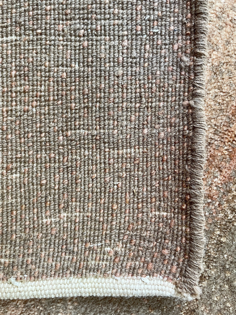 2'9"x4'4" Kashkuli Gabbeh Hand Knotted