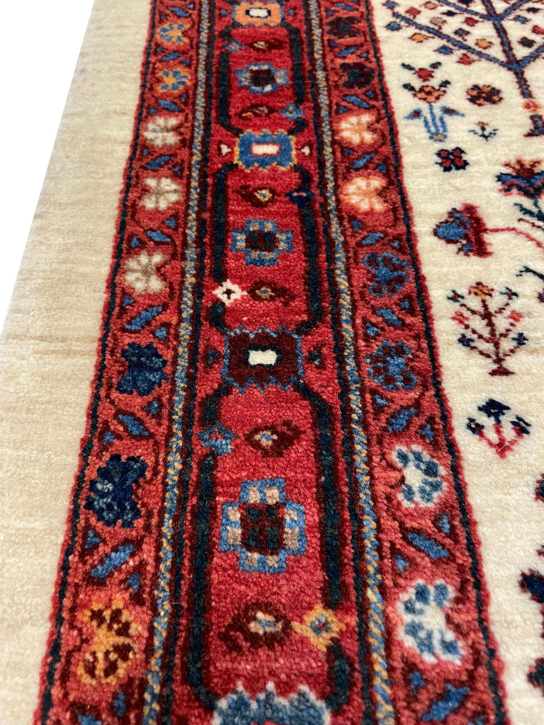 2'9"x4'4" Khamsehbaf Hand Knotted