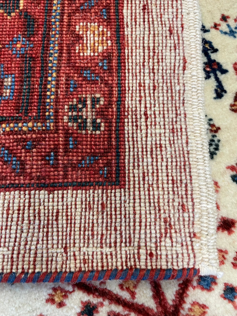 2'9"x4'4" Khamsehbaf Hand Knotted