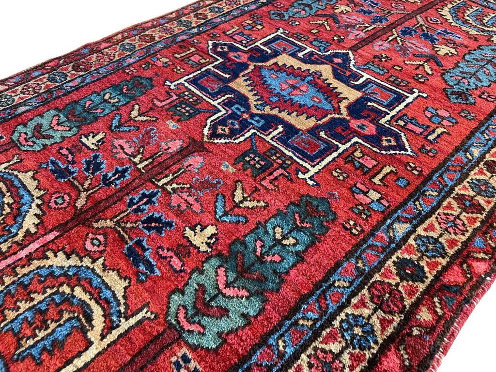 2'9"x4'5" Bakshiesh Hand Knotted