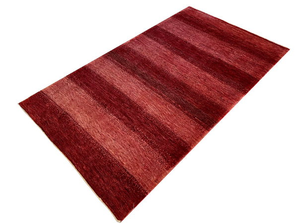 2'9"x4'7" Kashkuli Gabbeh Hand Knotted