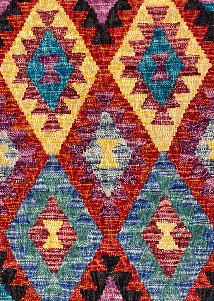 2'9"x8' Kilim Hand Woven