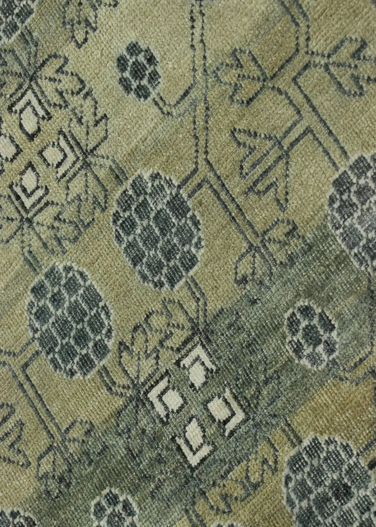 3'10"x5'1" Khotan Pomagrante Hand Knotted