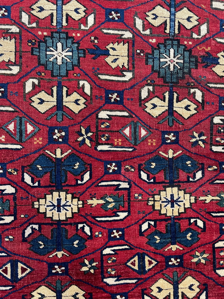 3'10"x5'8" Kuba Hand Knotted