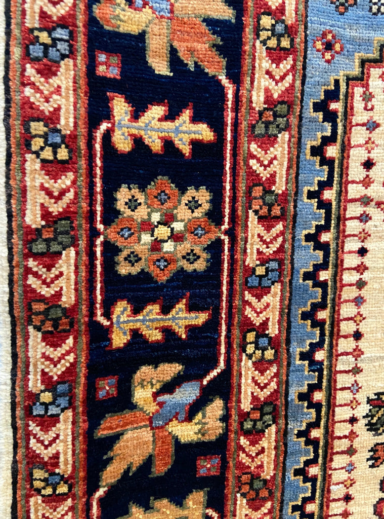 3'11"x5'11" Aspen Hand Knotted