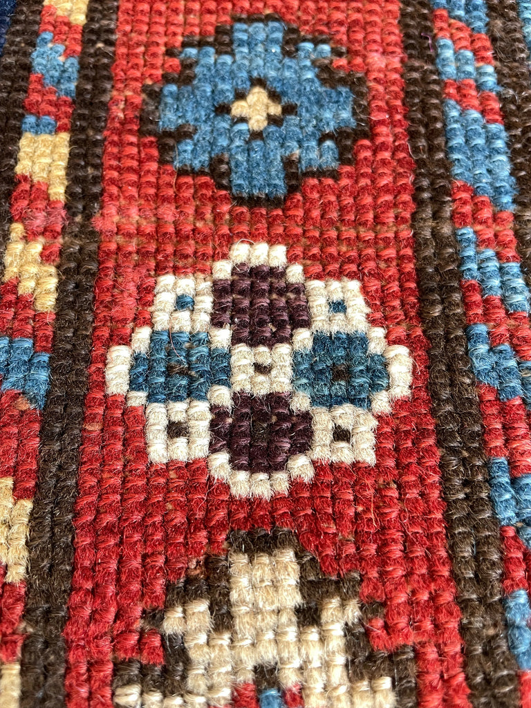 3'11"x6'10" Akstafa Shirvan Hand Knotted