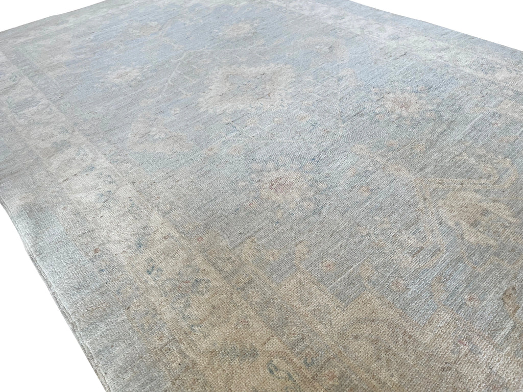 3'11"x6'3" White Wash Hand Knotted