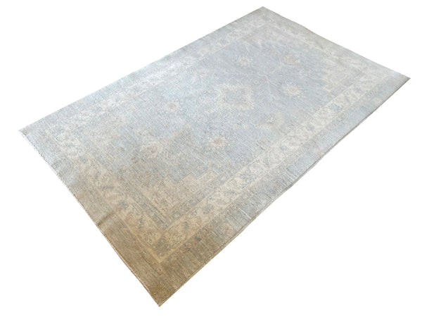 3'11"x6'3" White Wash Hand Knotted