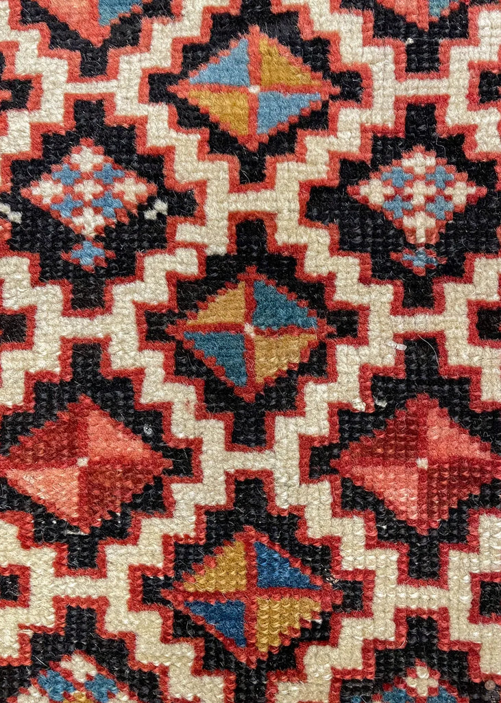 3'11"x6' Kuba Hand Knotted
