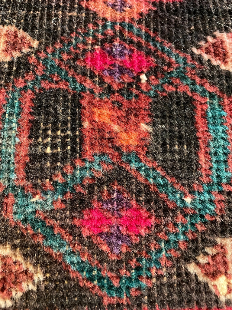 3'11"x9'10" Kurdish Mosul Hand Knotted