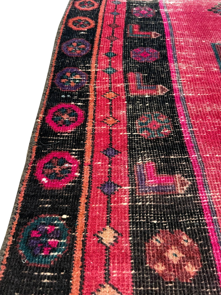 3'11"x9'10" Kurdish Mosul Hand Knotted