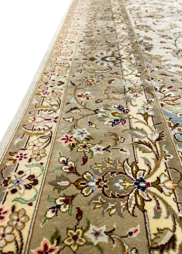 3'1"x5'1" Kashan Hand Knotted
