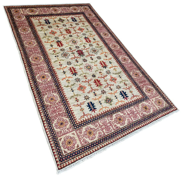 3'1"x5'2" Aspen Collection Kuba Hand Knotted