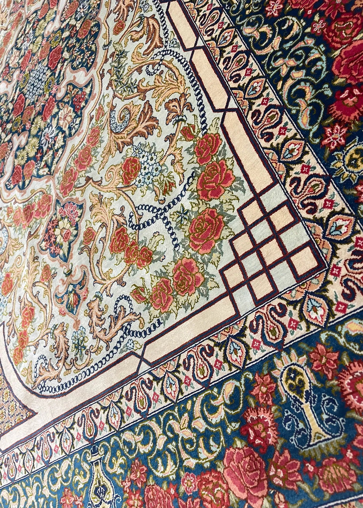 3'2"x5'2" Qum Hand Knotted