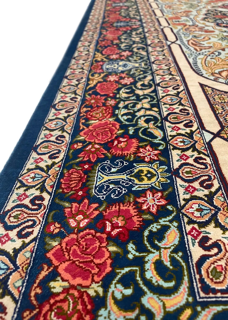3'2"x5'2" Qum Hand Knotted