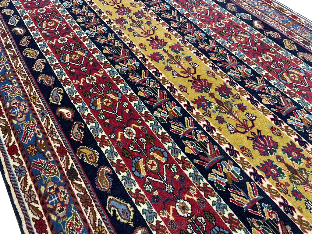 3'5"x4'10" Kashkuli Hand Knotted