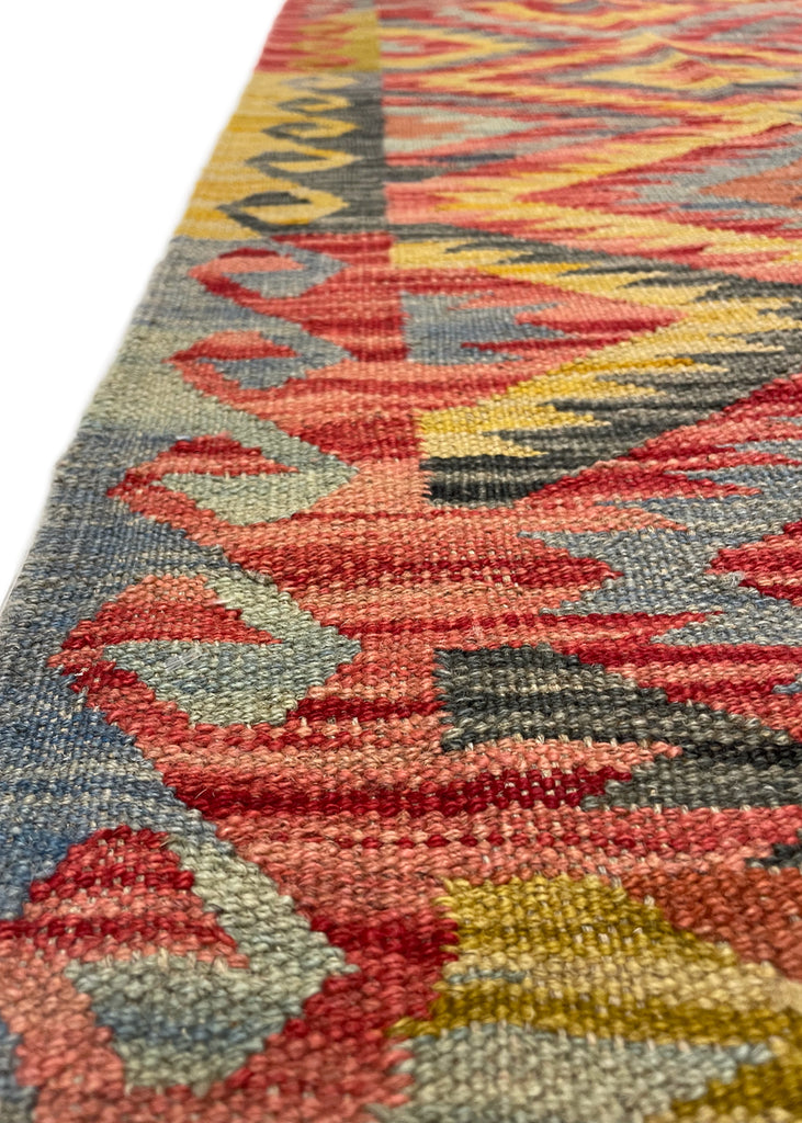3'5"x5' Kilim Hand Woven