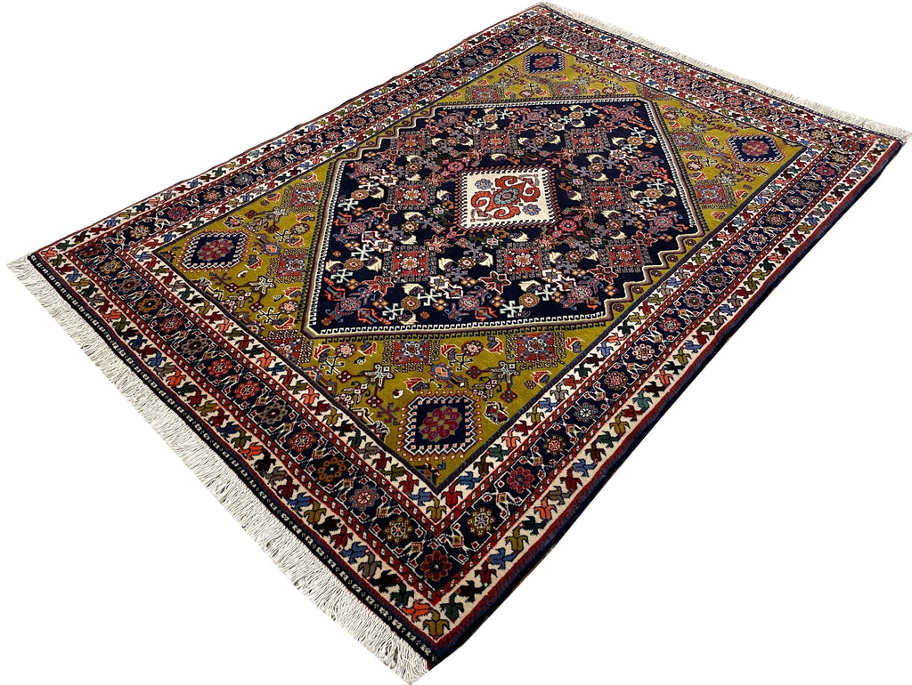 3'6"x5'1' Kashkuli Hand Knotted