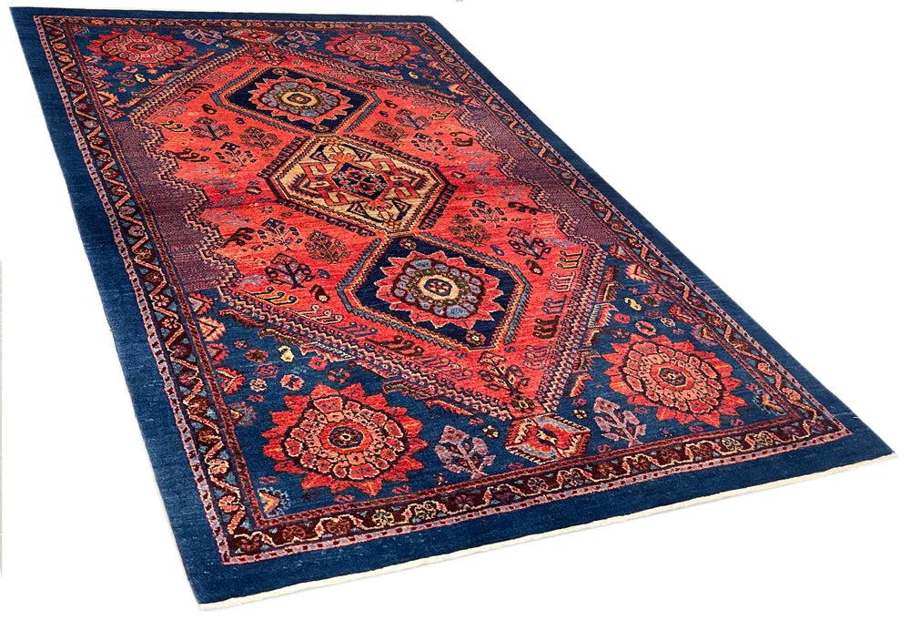 3'6"x5'2" Qashqai Hand Knotted