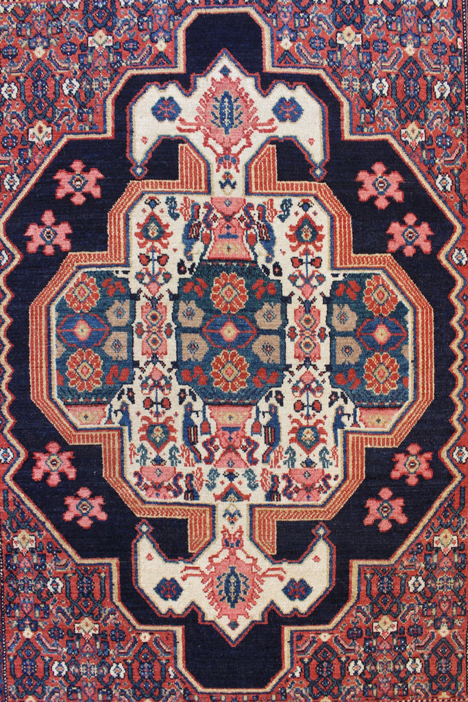 3'7"x4'9" Sennah Hand Knotted