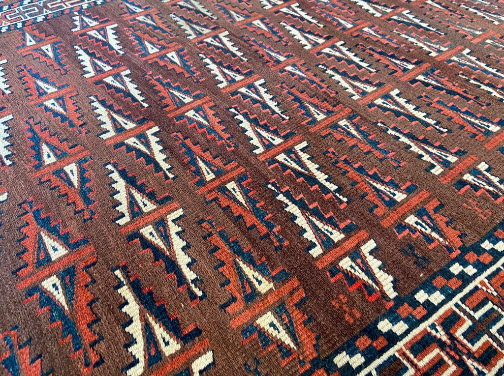 3'7"x5'6" Yamud Hand Knotted