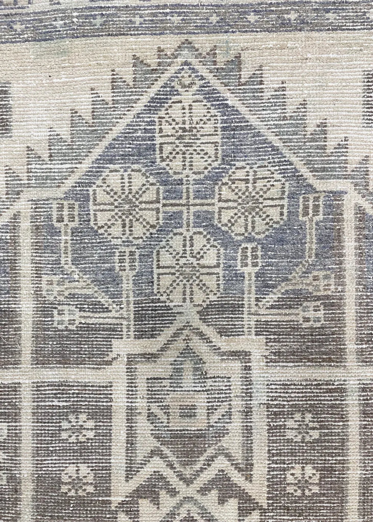 3'7"x9'11" Hamadan "Distressed" Hand Knotted