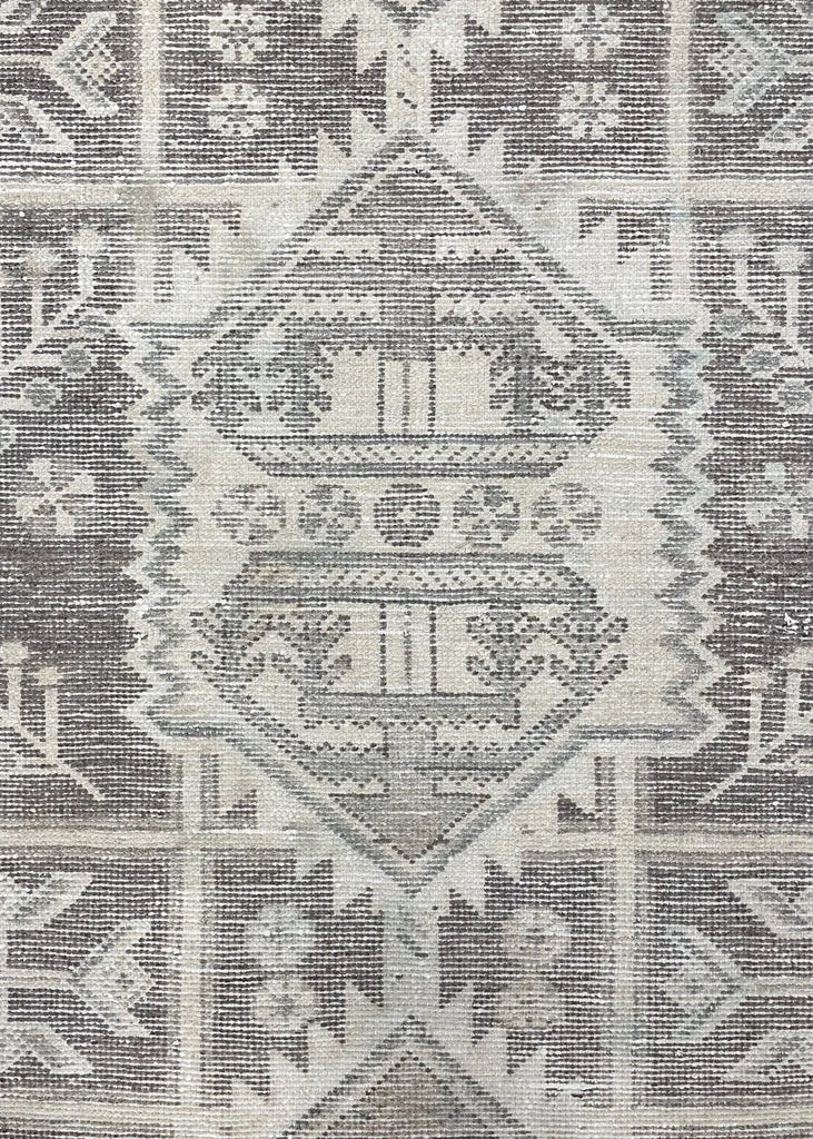 3'7"x9'11" Hamadan "Distressed" (s) Hand Knotted