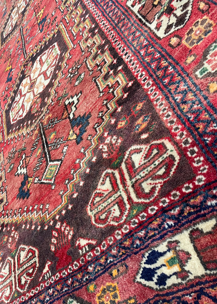 3'7"x9'6" Shiraz Hand Knotted