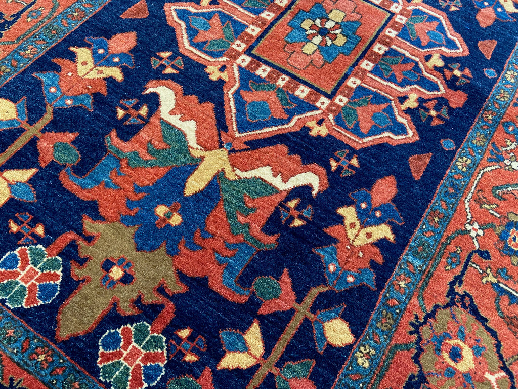 3'8"x5'4" Heriz Hand Knotted