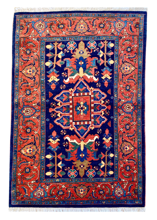 3'8"x5'4" Heriz Hand Knotted