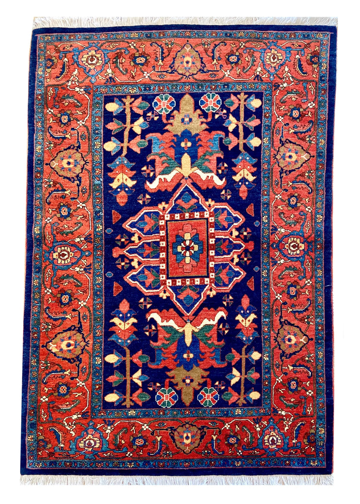 3'8"x5'4" Heriz Hand Knotted