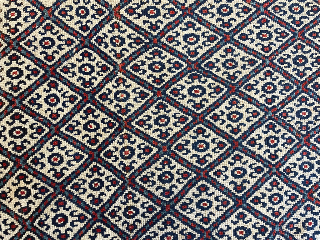 3'8"x8'6" Moghan Hand Knotted