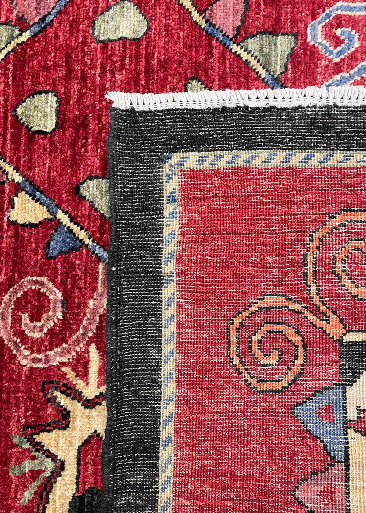 4'1"x4'1" Suzani Hand Knotted