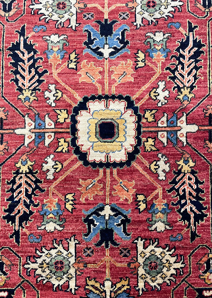 4'1"x5'11" Heriz Hand Knotted