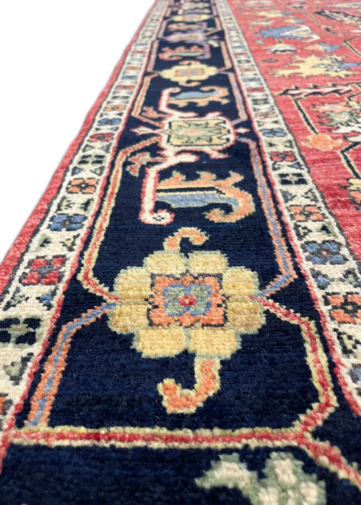 4'1"x5'11" Heriz Hand Knotted
