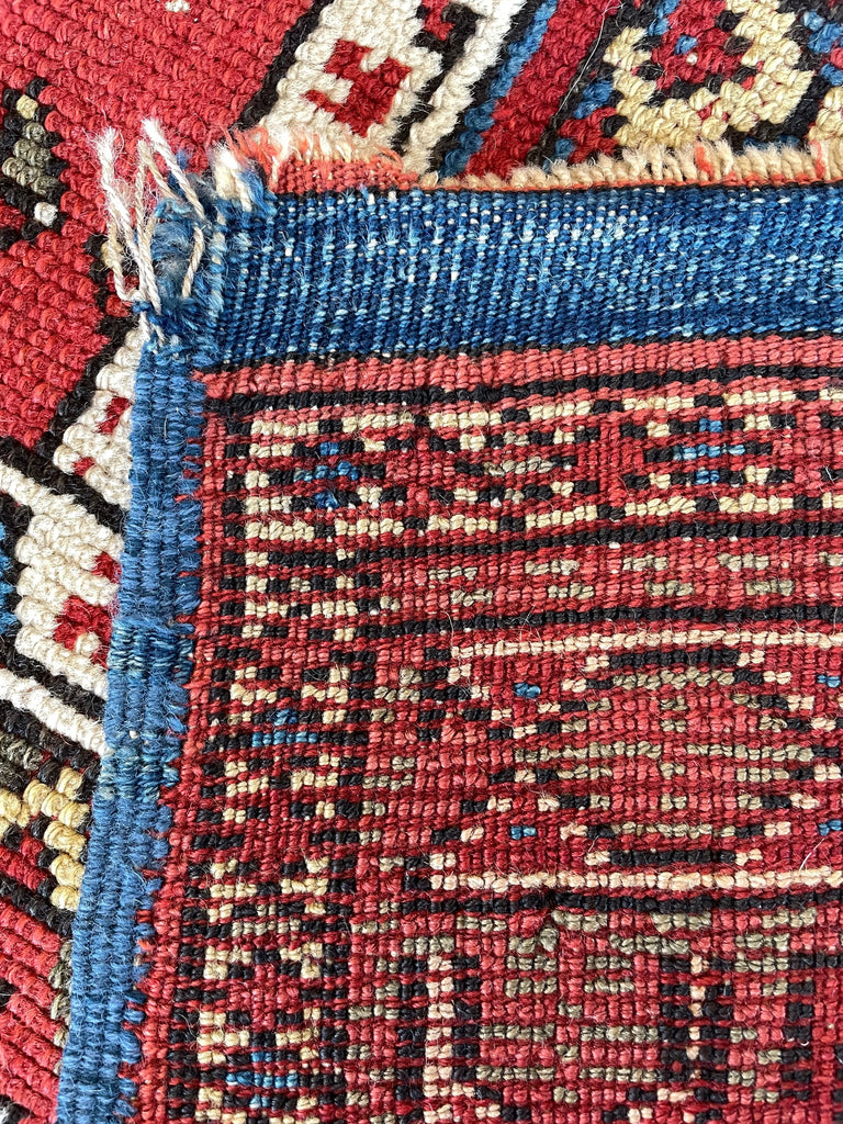4'1"x5'2" Kozak Hand Knotted