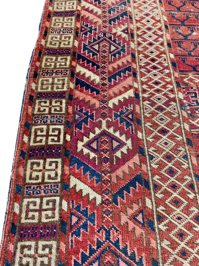4'1"x5' Tekke Ensi (s) Hand Knotted