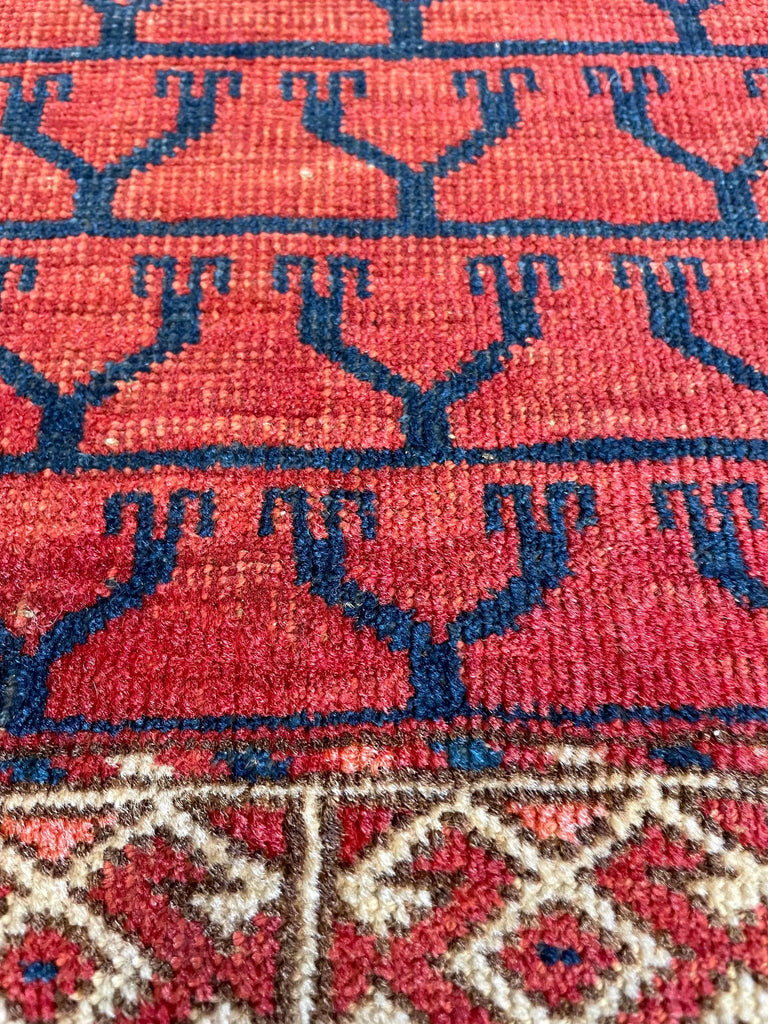 4'1"x5' Tekke Ensi (s) Hand Knotted