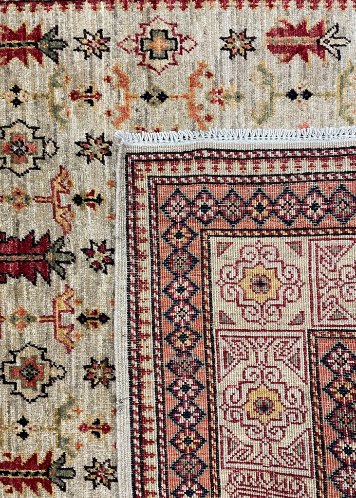 4'1"x6'3" Aspen Collection Hand Knotted