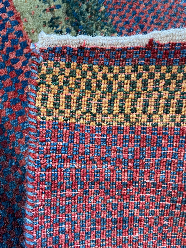 4'1"x6'5" Kashkuli Gabbeh Hand Knotted