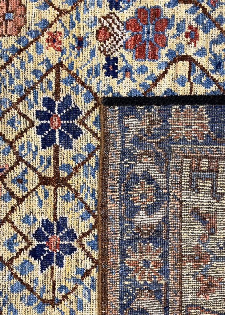 4'2"x5'1" Burano Neriz Hand Knotted