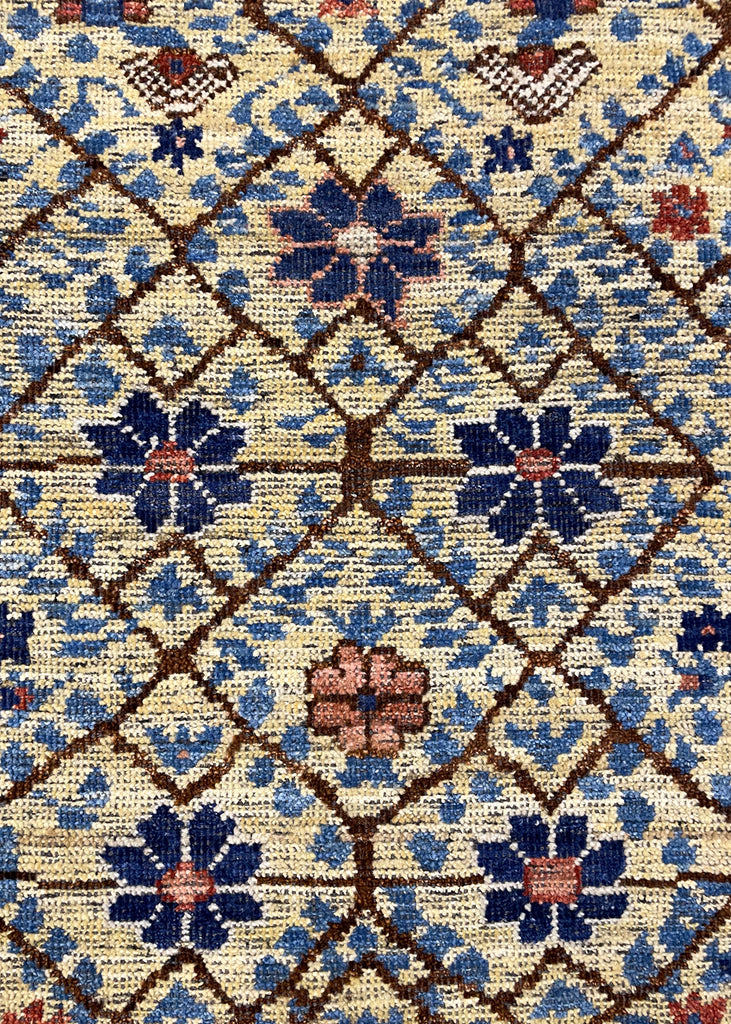 4'2"x5'1" Burano Neriz Hand Knotted