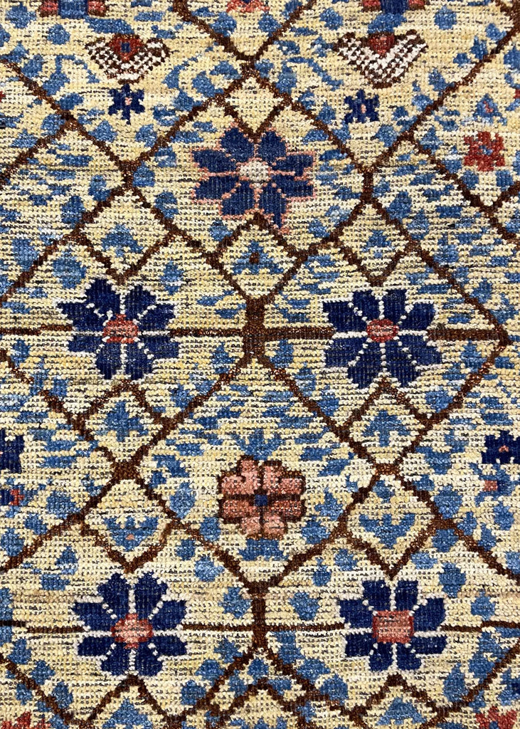 4'2"x5'1" Burano Neriz Hand Knotted